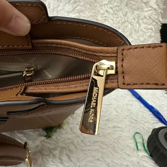 Michael Kors Ayden Luggage Tote Saffiano Leather Hand Bag‎ Large Carryall Brown - Picture 9 of 10